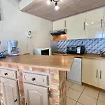 Vakantiehuis Maison De Avec Piscine Chauffee Et Tennis - Fr-1-231-312 *