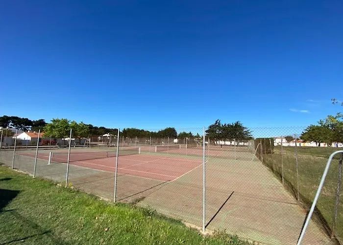 度假居 Maison De Avec Piscine Chauffee Et Tennis - Fr-1-231-312